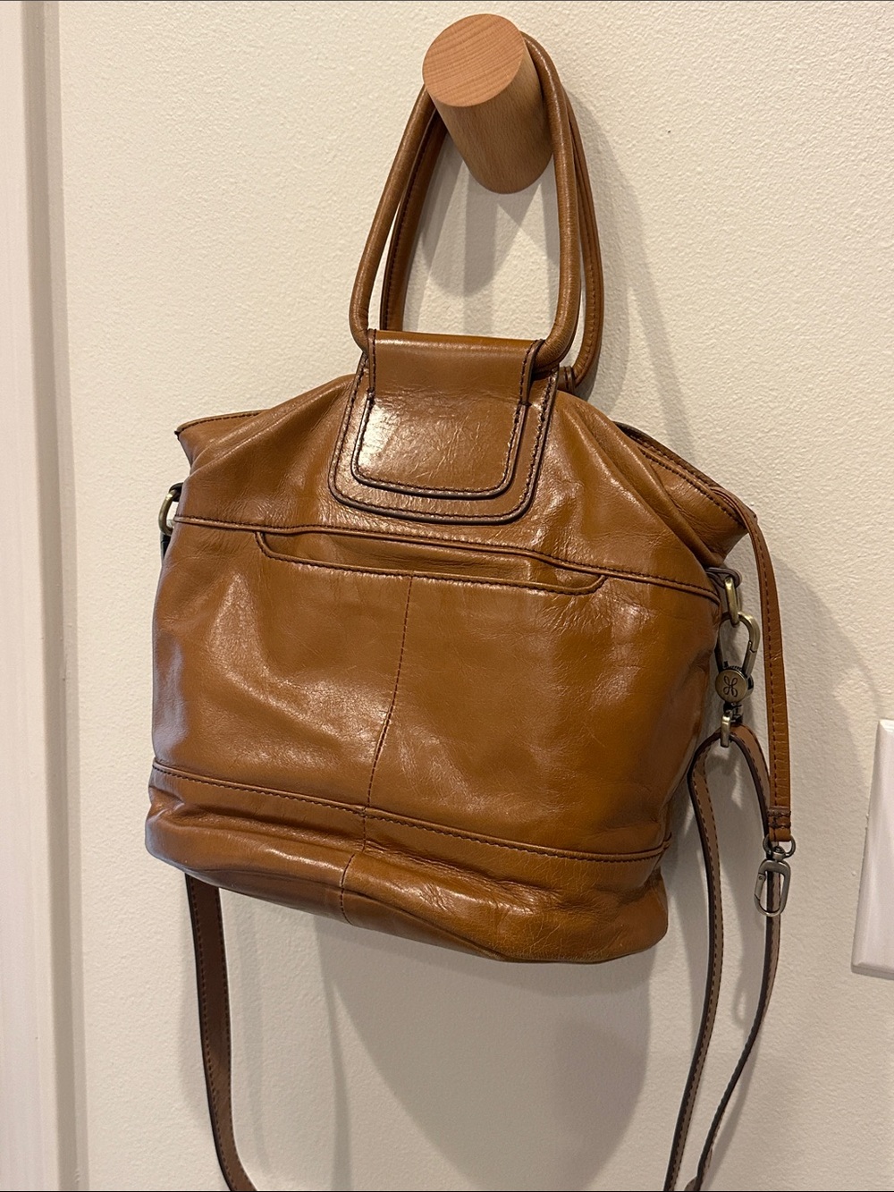 HOBO Sheila Cognac Leather Hobo bucket bag - Picture 4 of 5